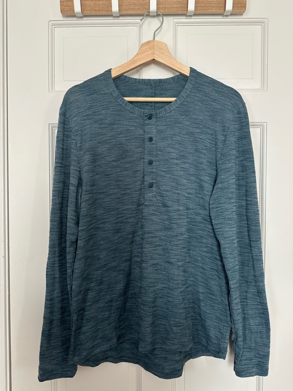Lululemon Men's Long-Sleeve Henley Shirt in Teal Blue